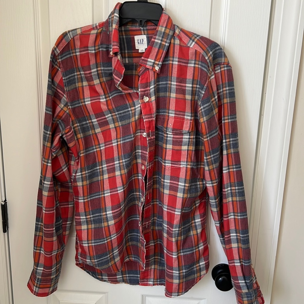 Gap long sleeve.